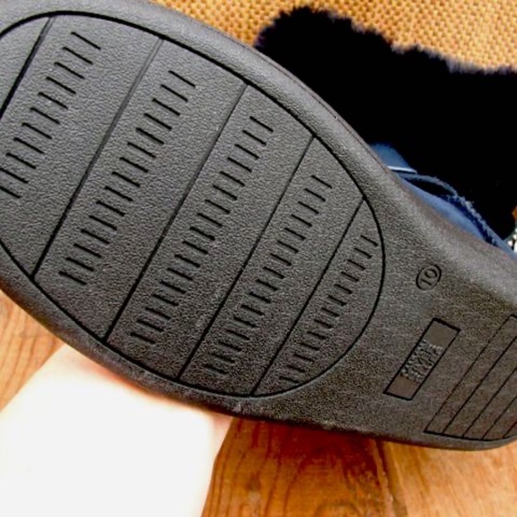 Canyon River Blues “Anita” Navy Suede Leather Women’s Boot Slippers Size 10M - Picture 5 of 6